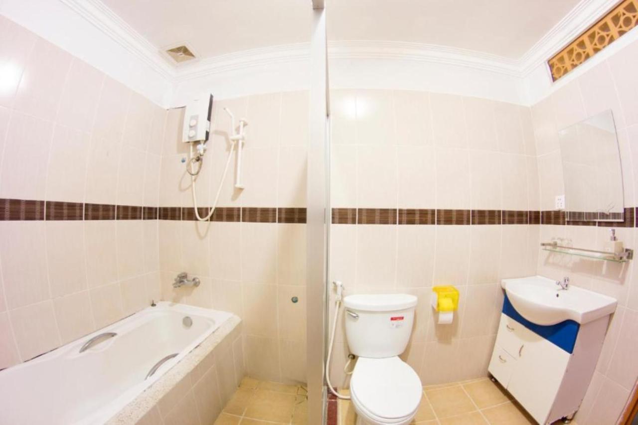 Rs Central Apartments - 200M To Royal Palace Пном Пен Екстериор снимка