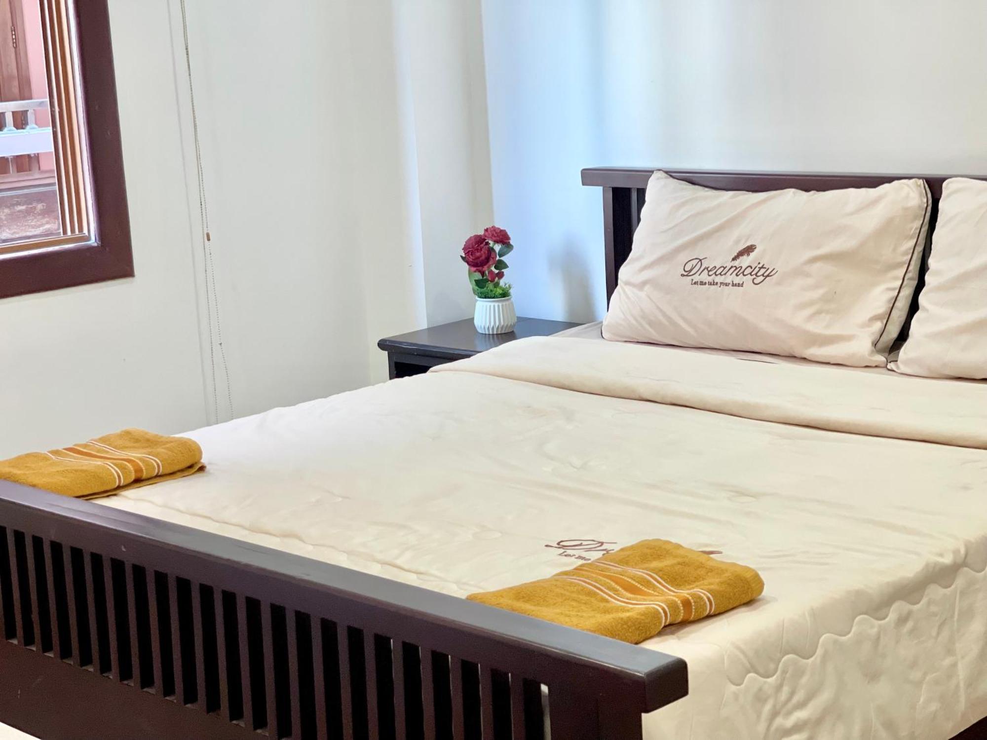 Rs Central Apartments - 200M To Royal Palace Пном Пен Екстериор снимка
